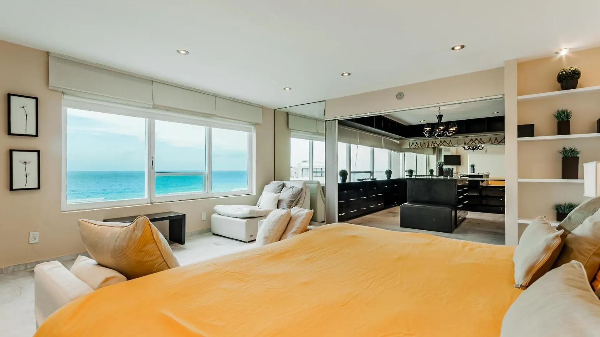 Aparthotel Brisas Beachfront Penthouses Cancun