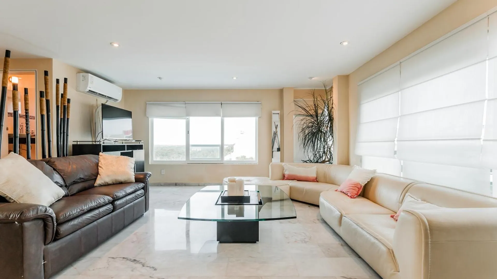 Aparthotel Brisas Beachfront Penthouses Cancun