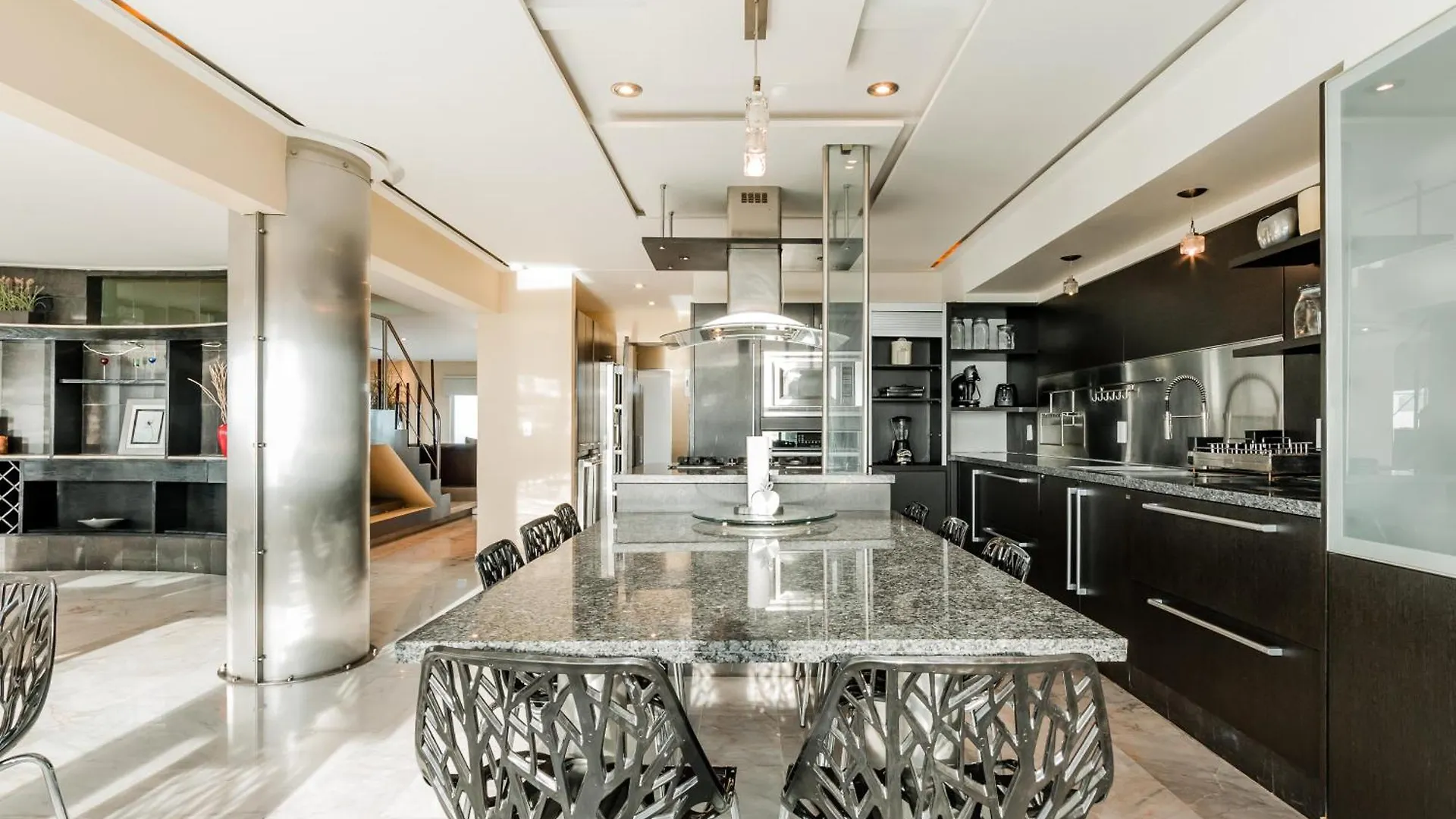 Brisas Beachfront Penthouses Cancun Aparthotel